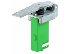 Foot pedals for hydraulic pilot control